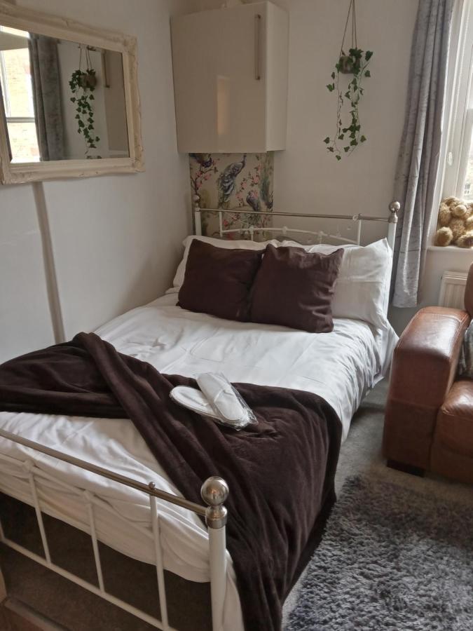 Little Dorrit Studio Flat 5 Rochester Me1 1Xz Strood Kültér fotó